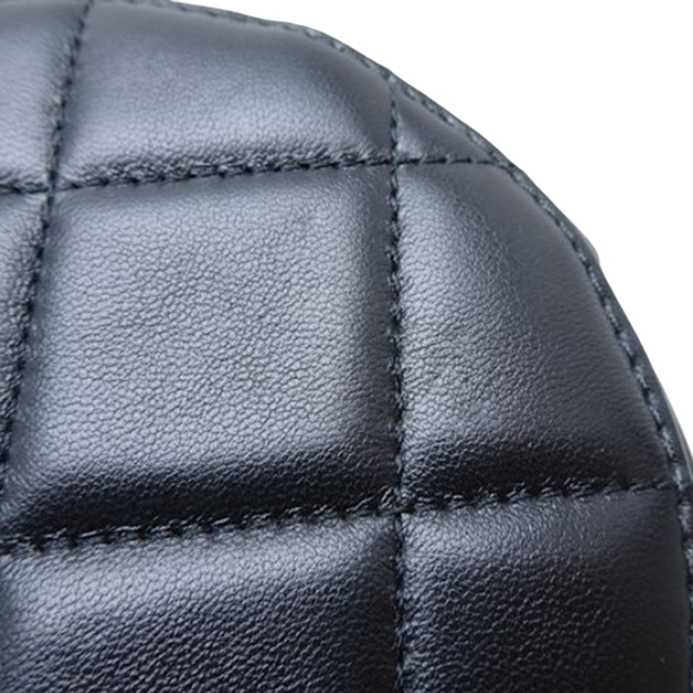 Pre-Loved Chanel Small Quilted Lambskin Side Note Vanity Case - Picture 9 of 12